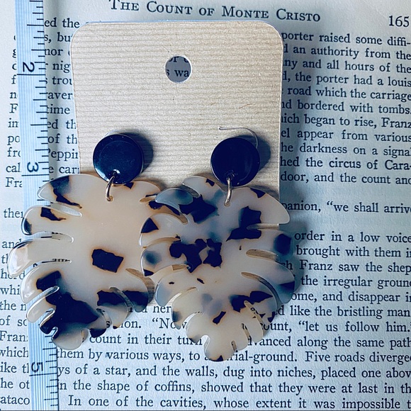 Hand Crafted Jewelry - Earrings, faux tortoise shell leaf earrings trendy